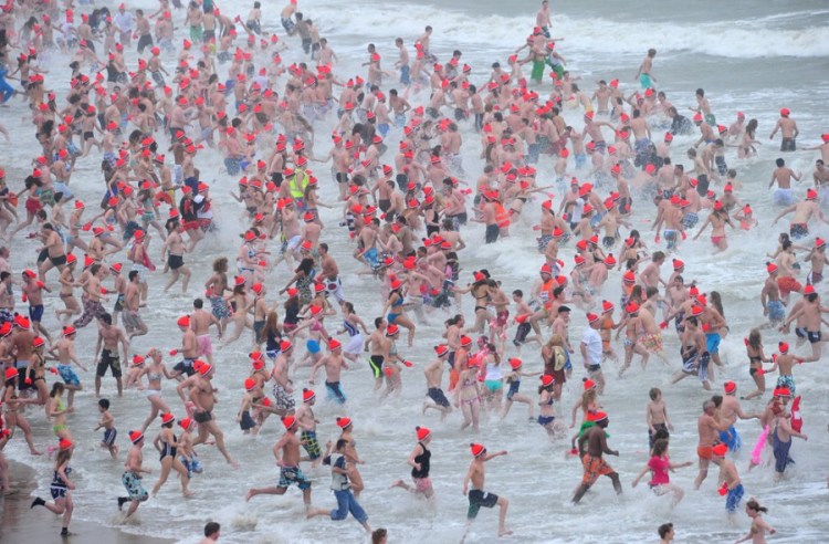 New year bath Netherlands